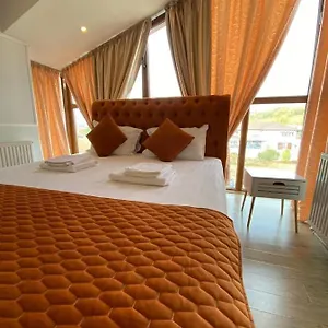 Ami Bucharest Airport&therme&parking Pensiune